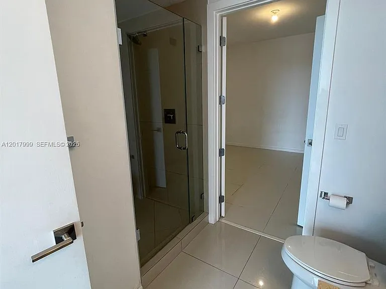 5300 Paseo Dr #604 — Photo 18