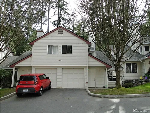 1301 NW Slate Ln Photo 1