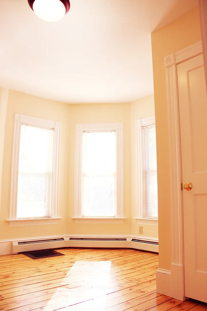206 North Winooski Ave — Photo 3