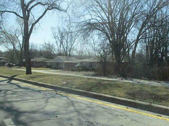3rd image of 78 Blackhawk Dr