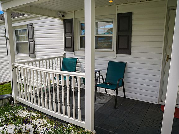 3rd image of 18 Old Quarry Rd