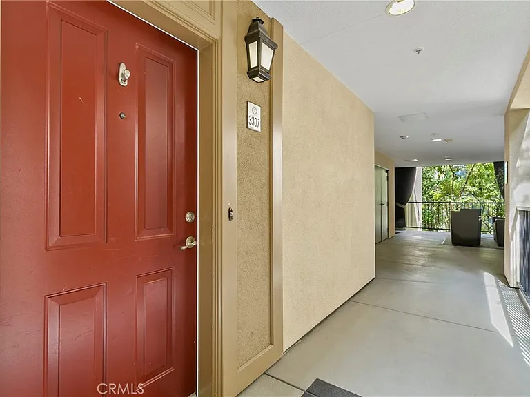 3307 Watermarke Pl — Photo 2