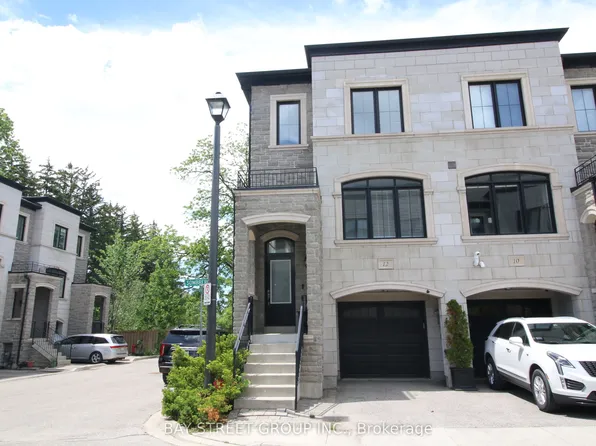 12 Sombrero Ln, Richmond Hill, ON L4C 2M8