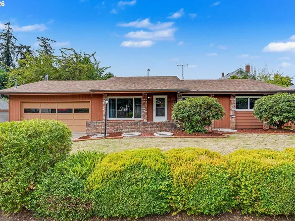 115 Grant St, Silverton, OR 97381