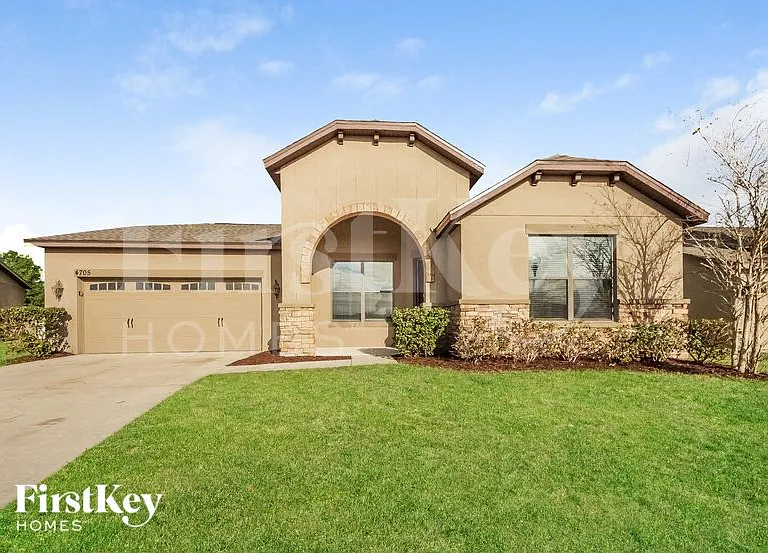 4705 Blackthorn Cir — Photo 1