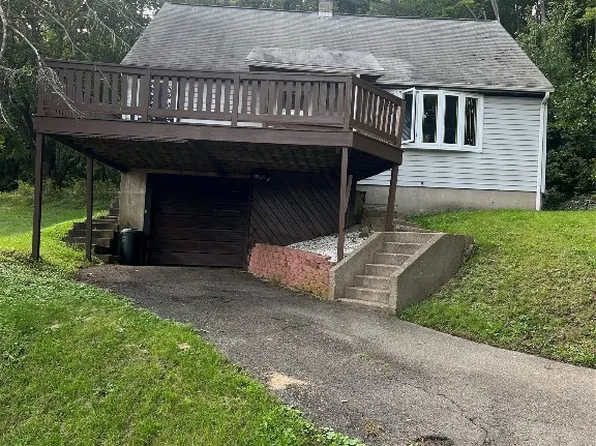 511 Fernwood Ave, Johnson City, NY 13790