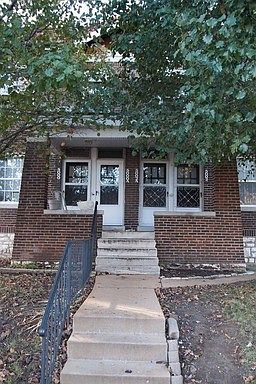 1st image of 5000 Lindenwood Ave #33