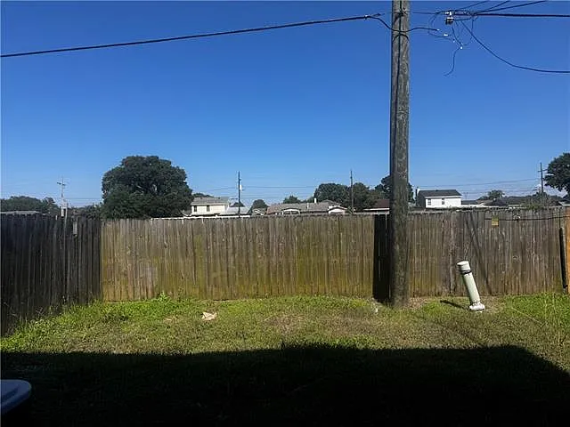 937 E Monterey Ct #D — Photo 16