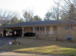 6909 Carrilon St, Little Rock, AR 72205