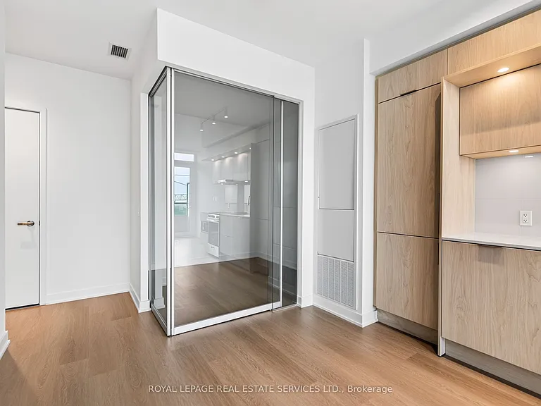 448 Burnhamthorpe Rd W #5101 — Photo 18