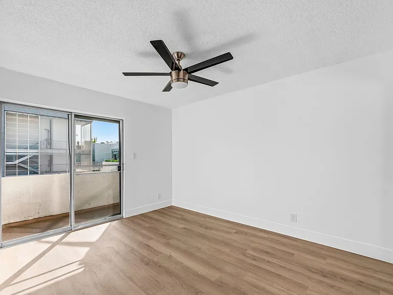 TALA Local at 1301 Havenhurst — Photo 53