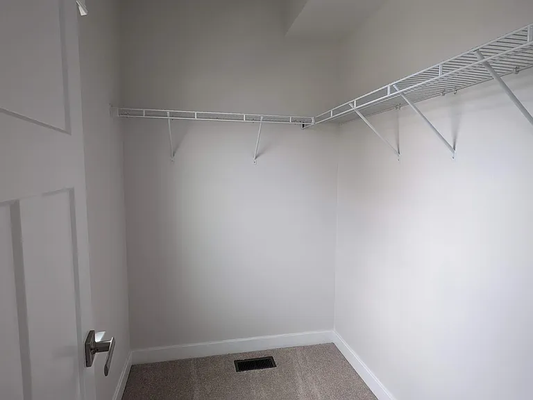 42595 Burbank Ter — Photo 18