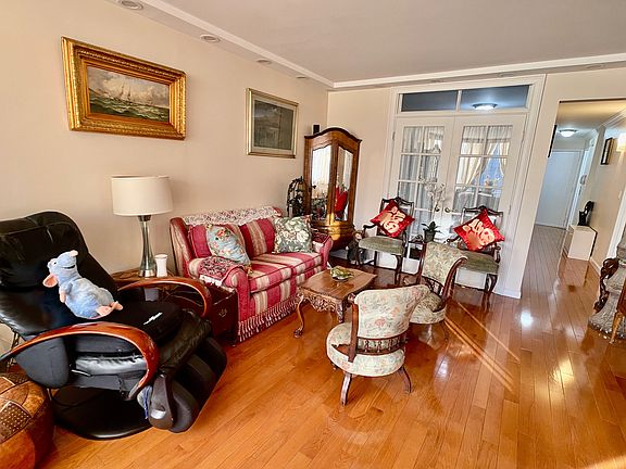 3rd image of 330 E 38th St APT 6B