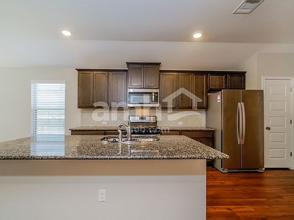 3rd image of 8105 Cottage Rose Dr