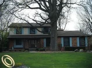 21740 Meridian Ln, Novi, MI 48375