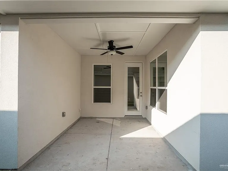 10221 N 15th St — Photo 17