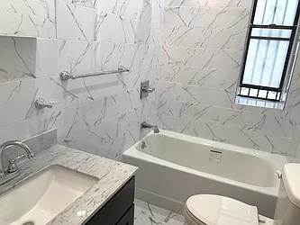 Rented by Tapiro Realty