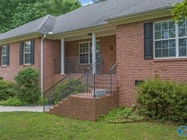 3707 Montclair Rd SW, Decatur, AL 35603