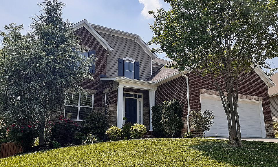 1st image of 2514 Ancient Oak Ln