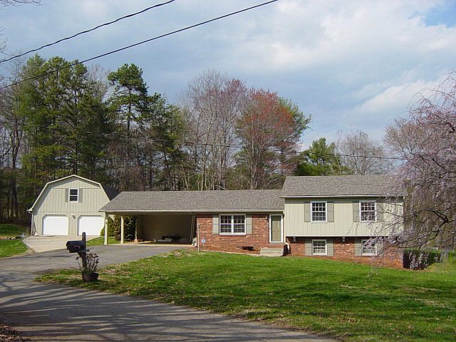 1st image of 162 Green Oak Cir