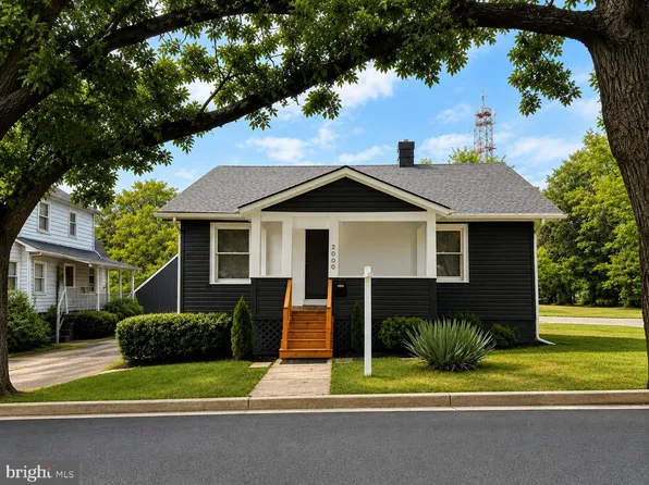 2000 6th St S, Arlington, VA 22204