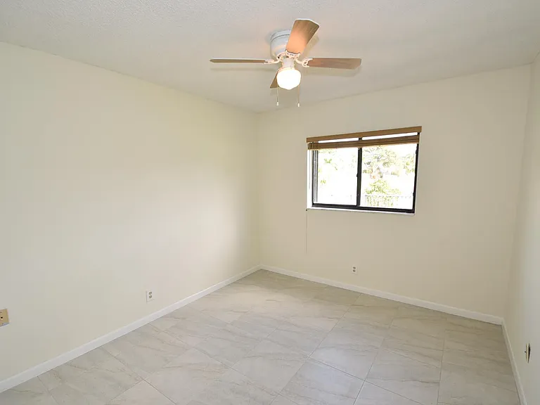 21518 Summertrace Cir — Photo 12
