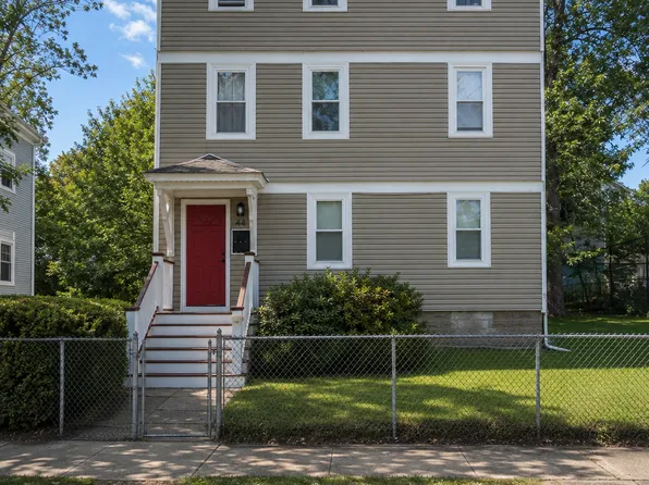 44 Rockvale Cir #2, Boston, MA 02130