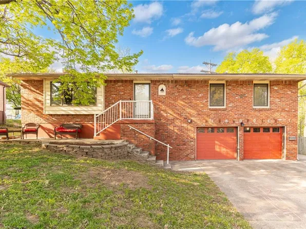 16001 E 41st St S, Independence, MO 64055