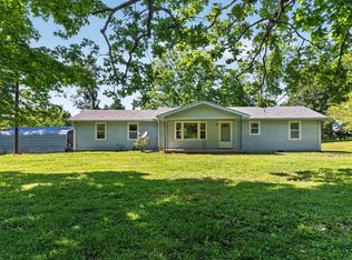 5979 Highway 100, Bon Aqua, TN 37025