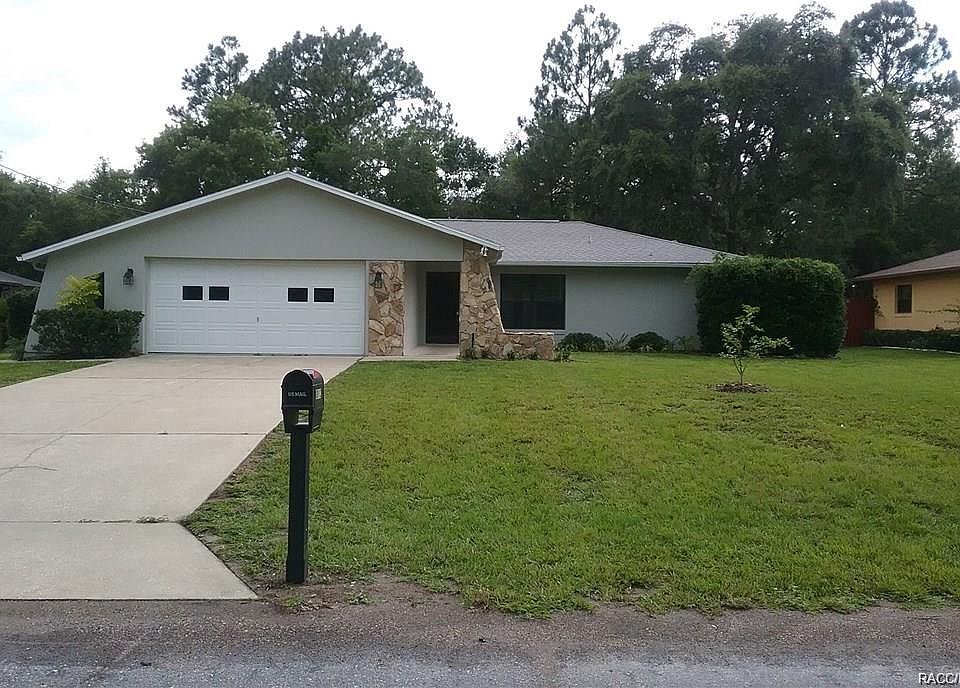1st image of 8812 N Amboy Dr