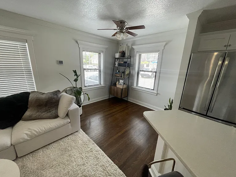 Plaza Terrace Apartments — Photo 48