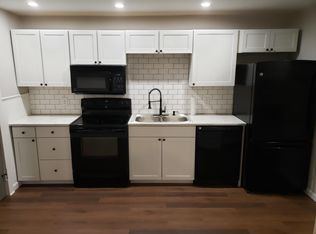 121 Riverview Dr, Walnutport, PA 18088