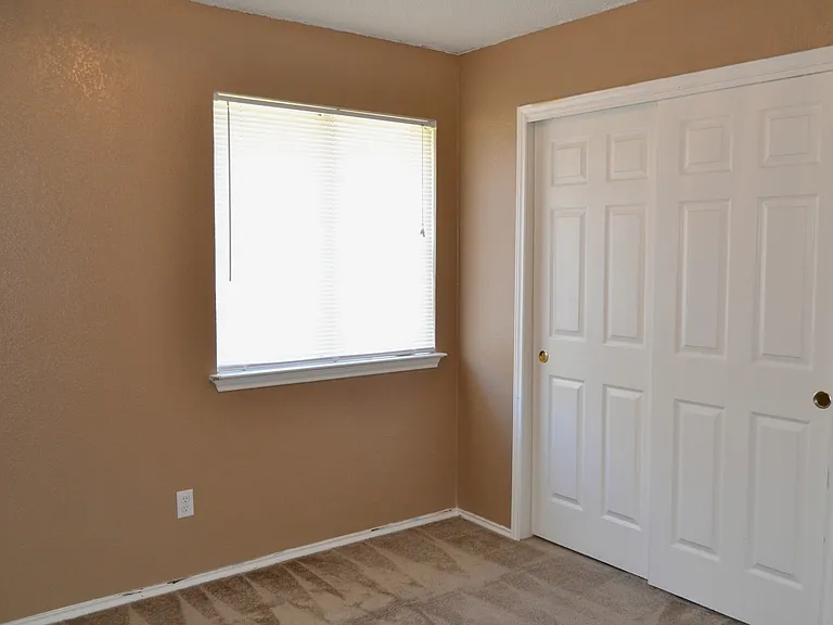 2308 Tracey Ann Ln — Photo 6