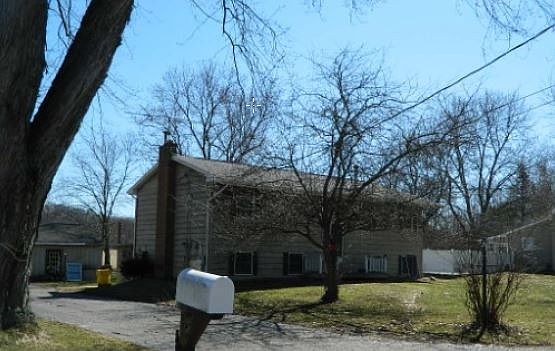 2nd image of 3414 Sycamore Dr