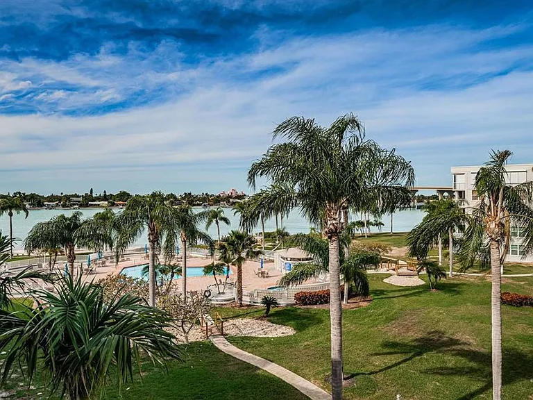 6061 Bahia Del Mar Cir #448 — Photo 21