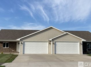 2374 Jacobsen Rd, Neenah, WI 54956