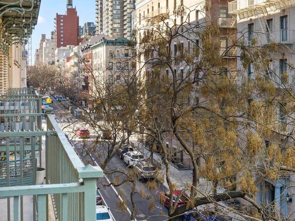 517 East 77th Street image 3 of 22