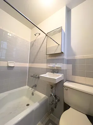 Rented by Denise Rosenblum, LREB | media 14