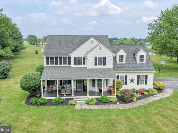13 Birchwood Ln, Cochranville, PA 19330