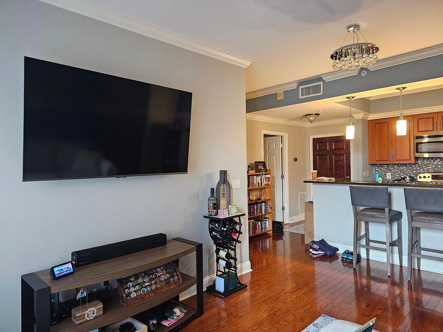 1 bed, 737 sqft, $1,800 — Photo 4