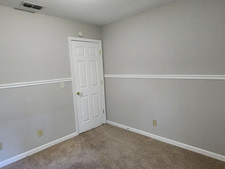 909 Bramblewood Ct — Photo 12