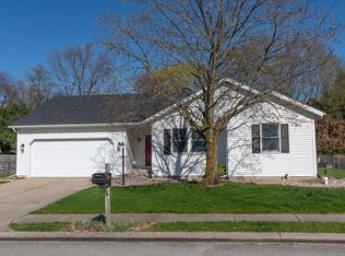 50652 Goldenview Dr, Granger, IN