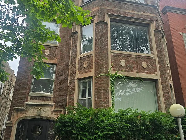 8010 S Saint Lawrence Ave — Photo 17