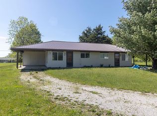 6845 N Browns Station Dr #B, Columbia, MO 65202