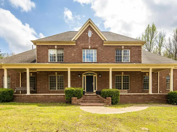 9275 Salem Woods Dr, Lakeland, TN 38002