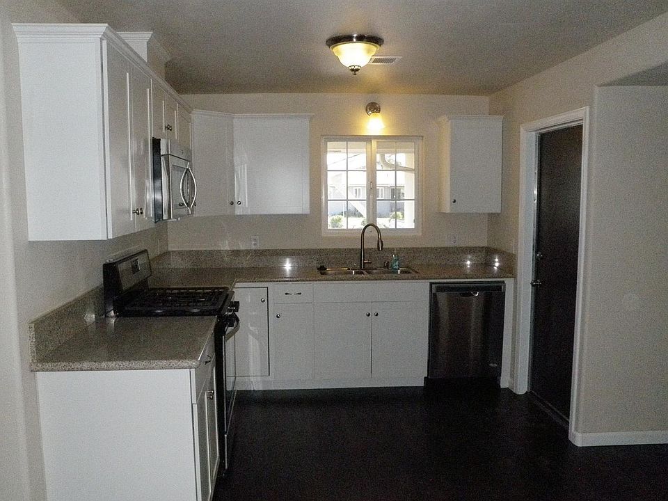 1st image of 312 W Burlwood Ln