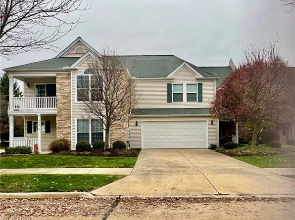 5637 S Greenway Ct APT A, Highland Heights, OH 44143