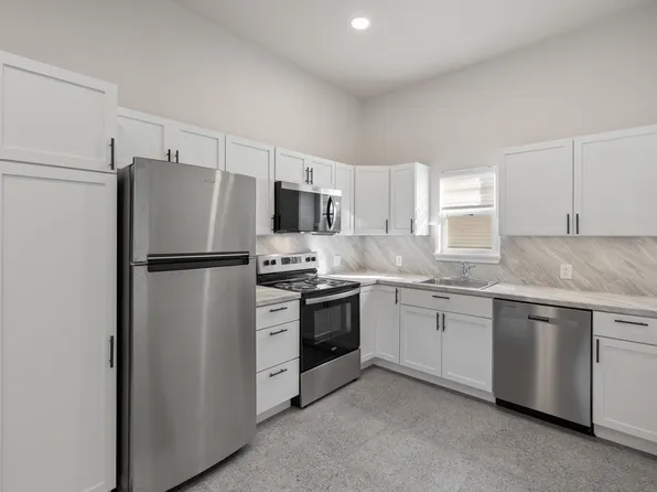 208 & 212 W Mount Rushmore Rd, Custer, SD