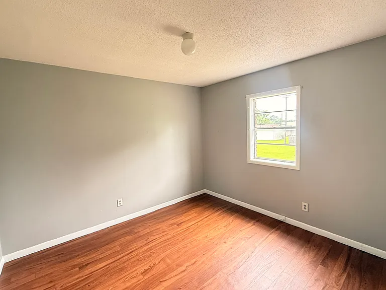 1600 Brentwood Dr #108 — Photo 9