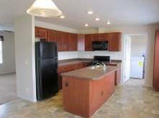 70 Woodlake Run, Yoder, IN 46798